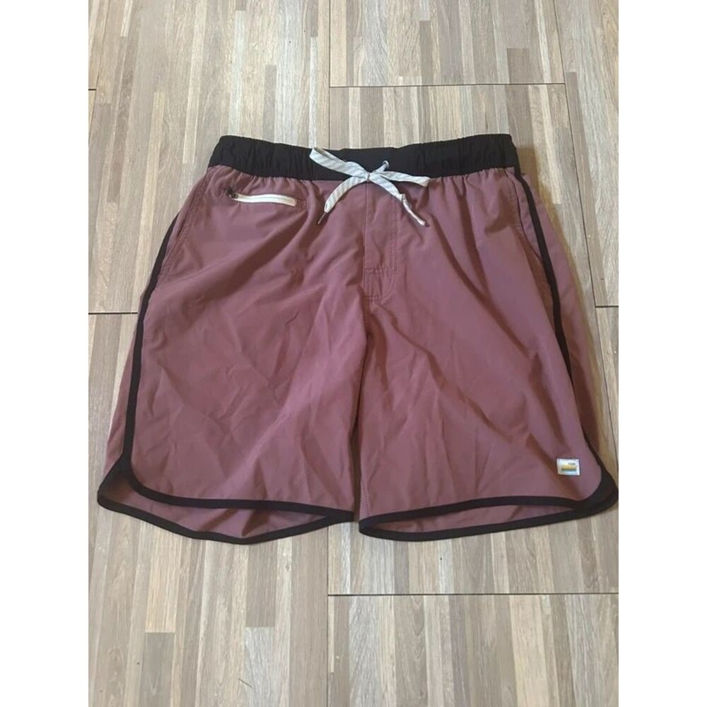 Vuori Banks Shorts size Medium Unlined 7" Inseam
